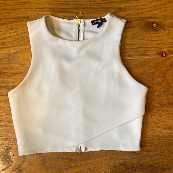 $7 CLEARANCE SALE - Express XS White Cop Top - Picture 3 of 9